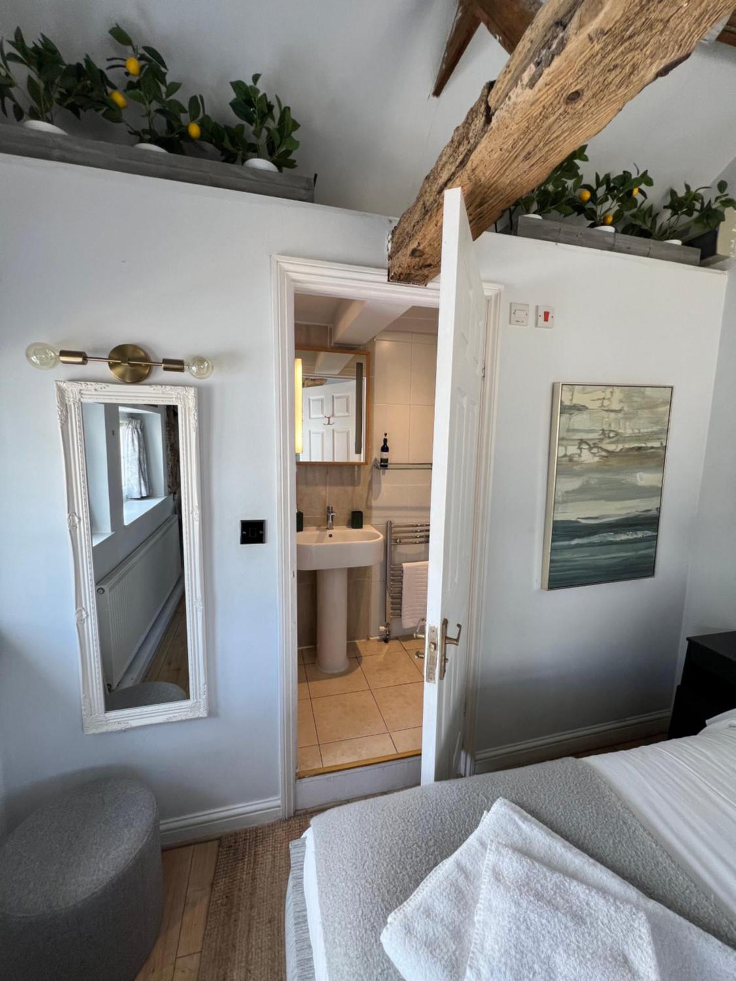 Pear & Olive Cottage Hildersham Esterno foto