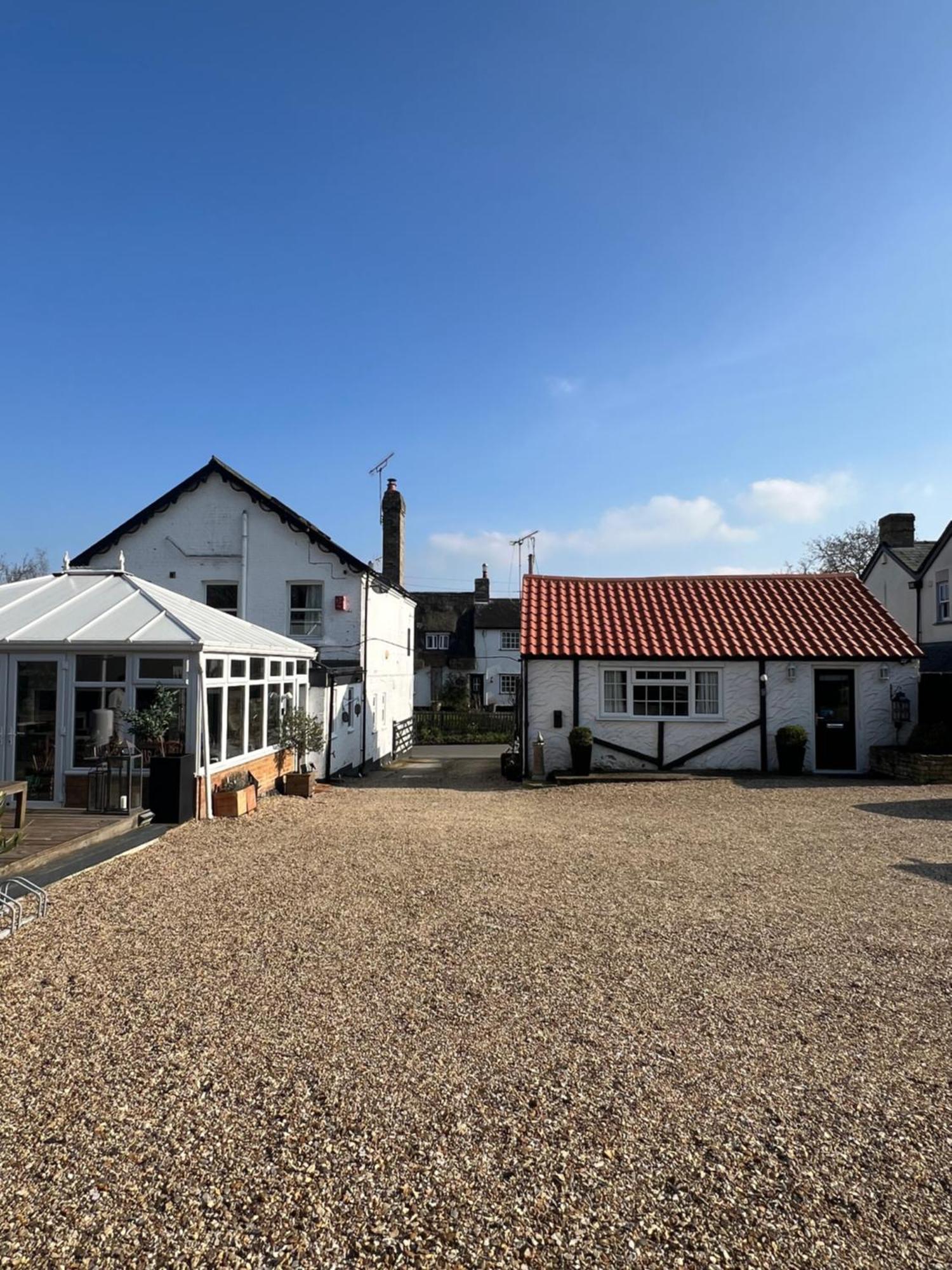 Pear & Olive Cottage Hildersham Esterno foto